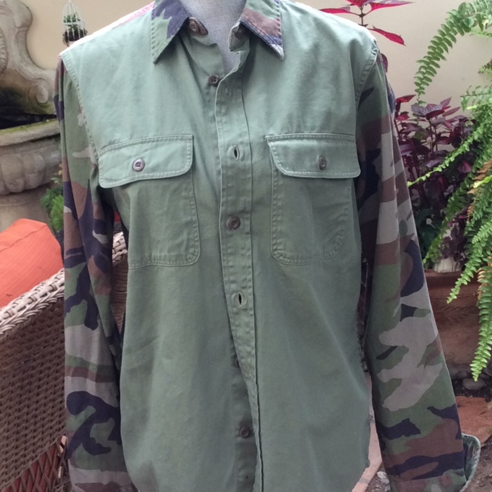SOLD/Denim and supply camo Lon sleeve shirt